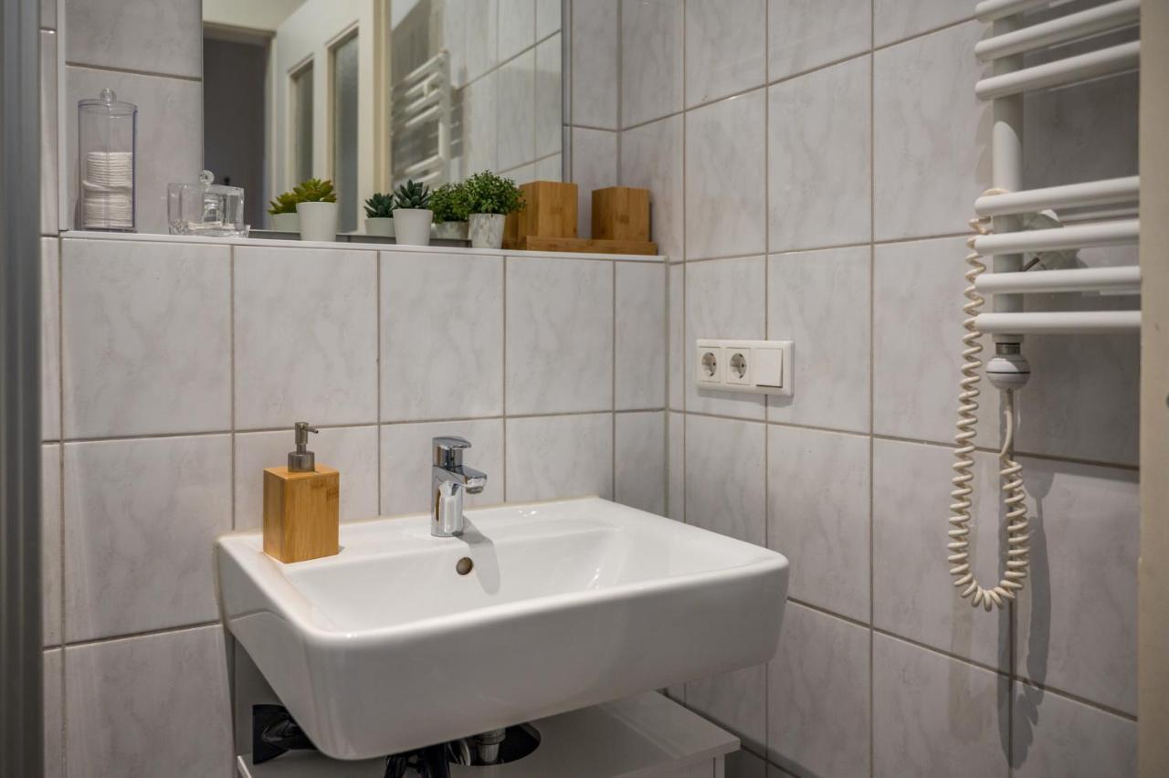 Arbio I Retro Apart Near Leipzig Hauptbahnhof Bagian luar foto