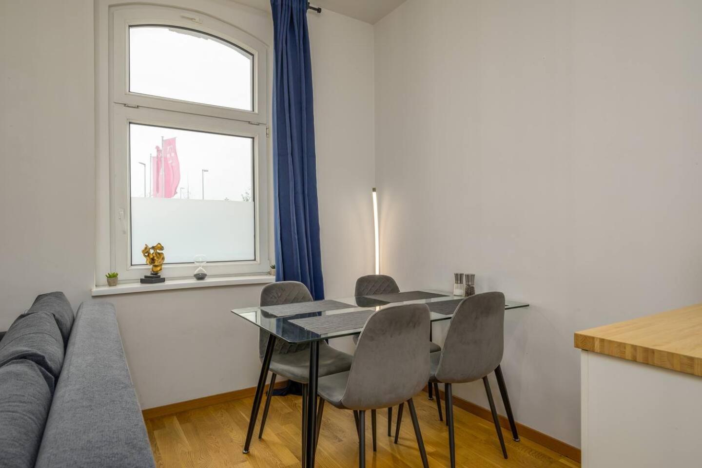 Arbio I Retro Apart Near Leipzig Hauptbahnhof Bagian luar foto
