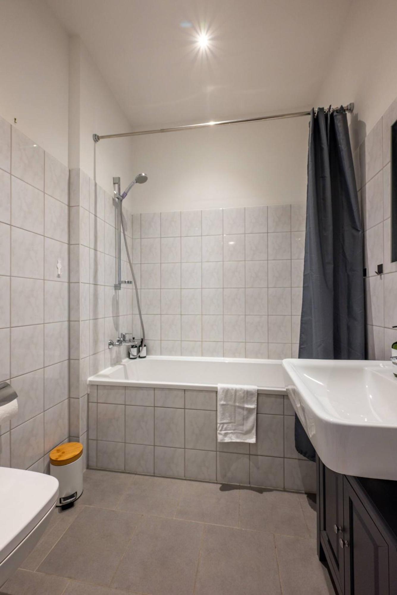 Arbio I Retro Apart Near Leipzig Hauptbahnhof Bagian luar foto